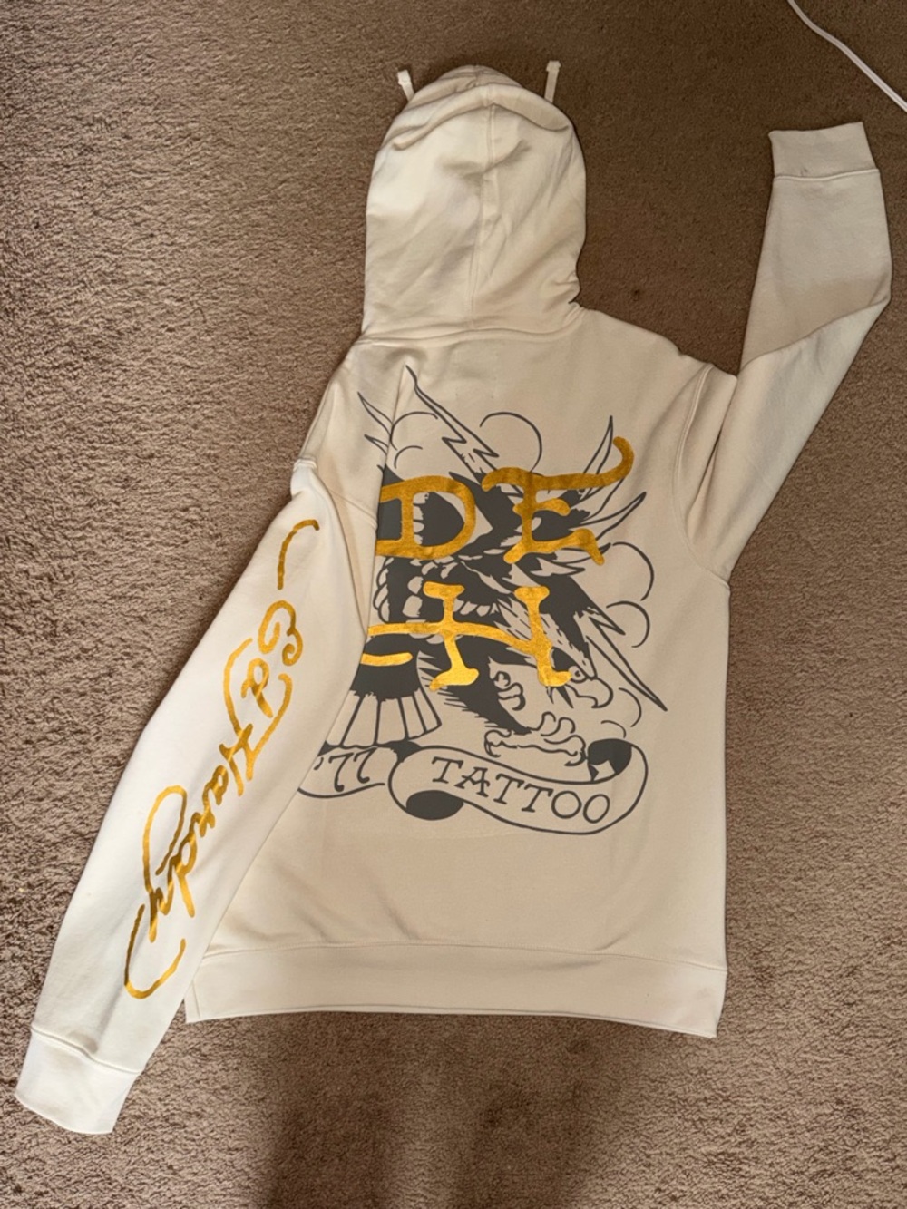 NWT Ed Hardy Ivory Hoodie with Gold Script and Black Graphic - Picture 8 of 9